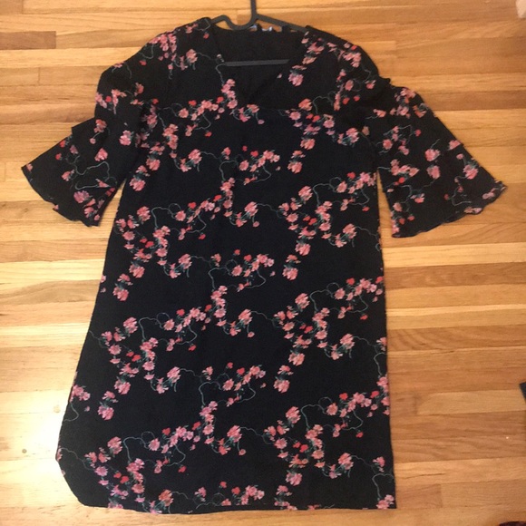 🔥 3 for $30 🔥Vera Moda black dress, floral print - Picture 1 of 4